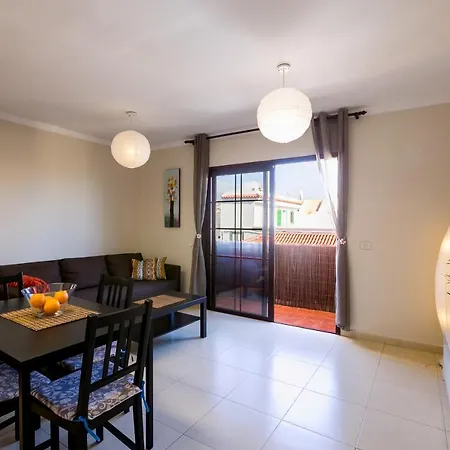 1 Bedroom Apartment *